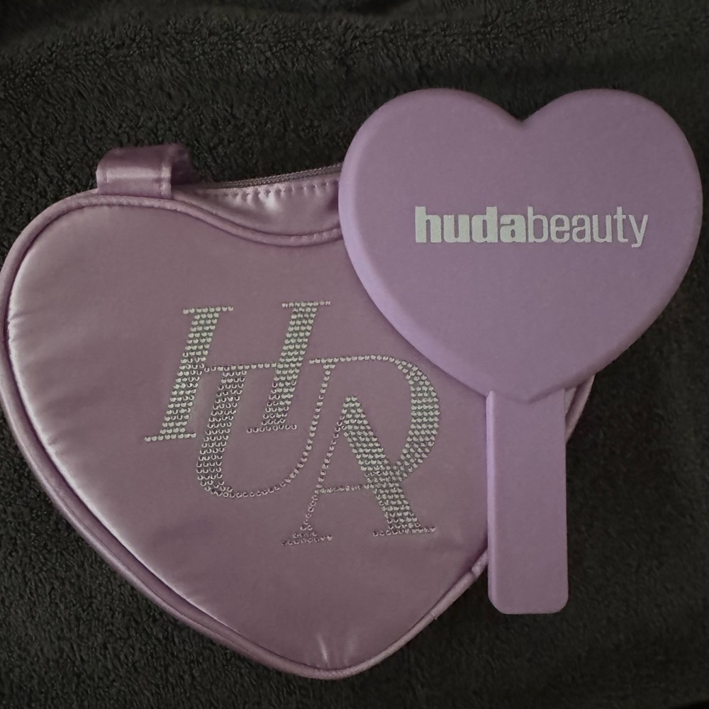 Huda Beauty Purple Heart-Shaped Purse & Mirror Set from Ube Collection